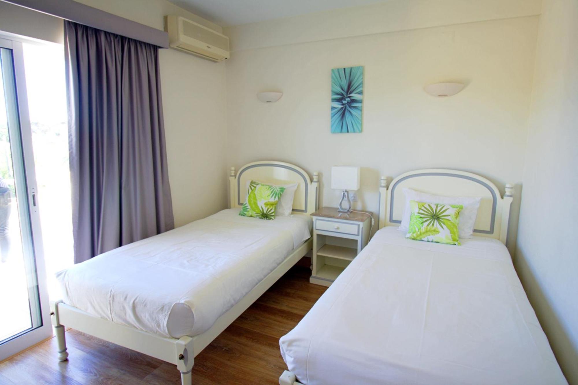 Wot Algarve Hotel Almancil Luaran gambar