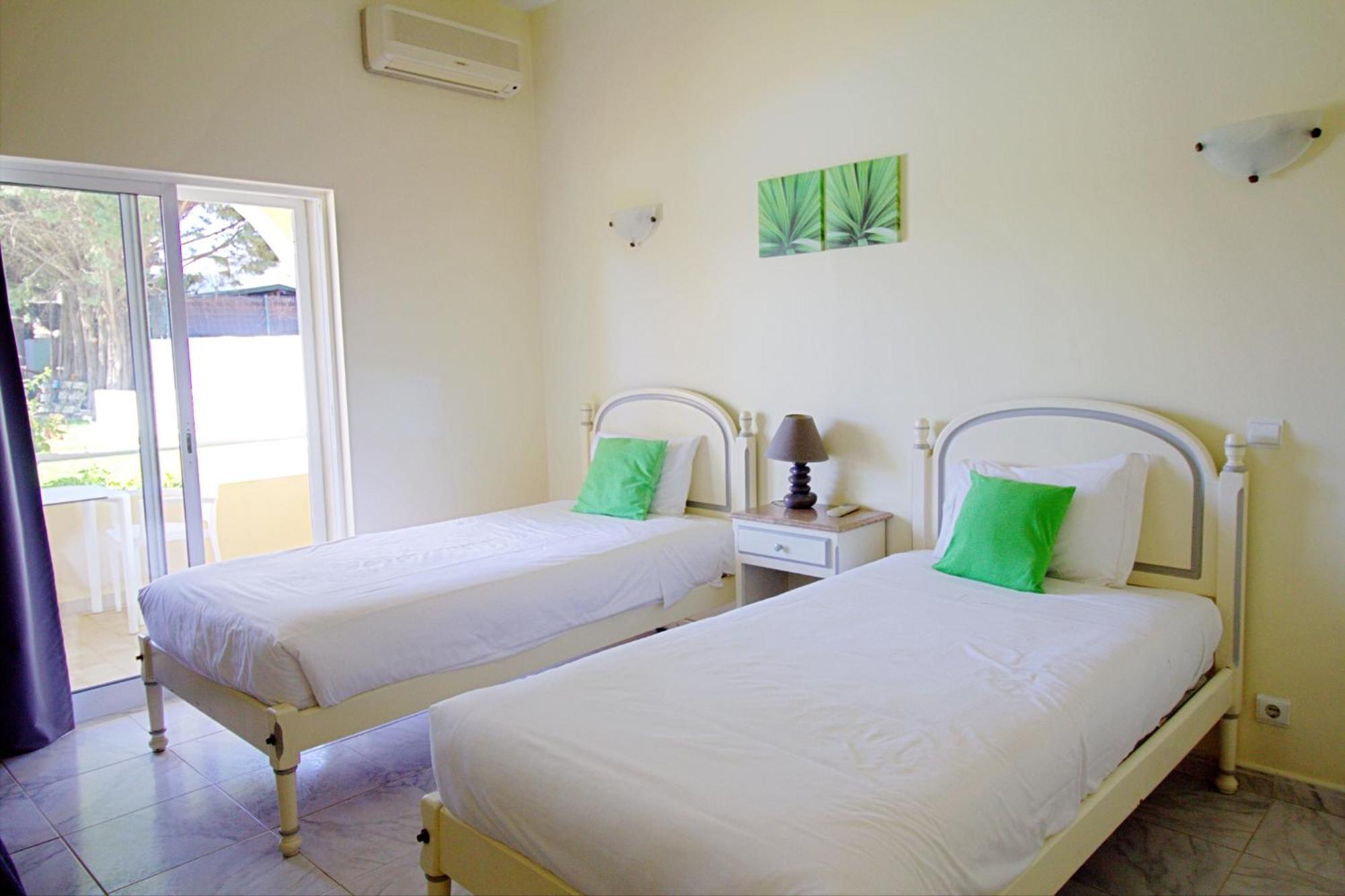 Wot Algarve Hotel Almancil Luaran gambar